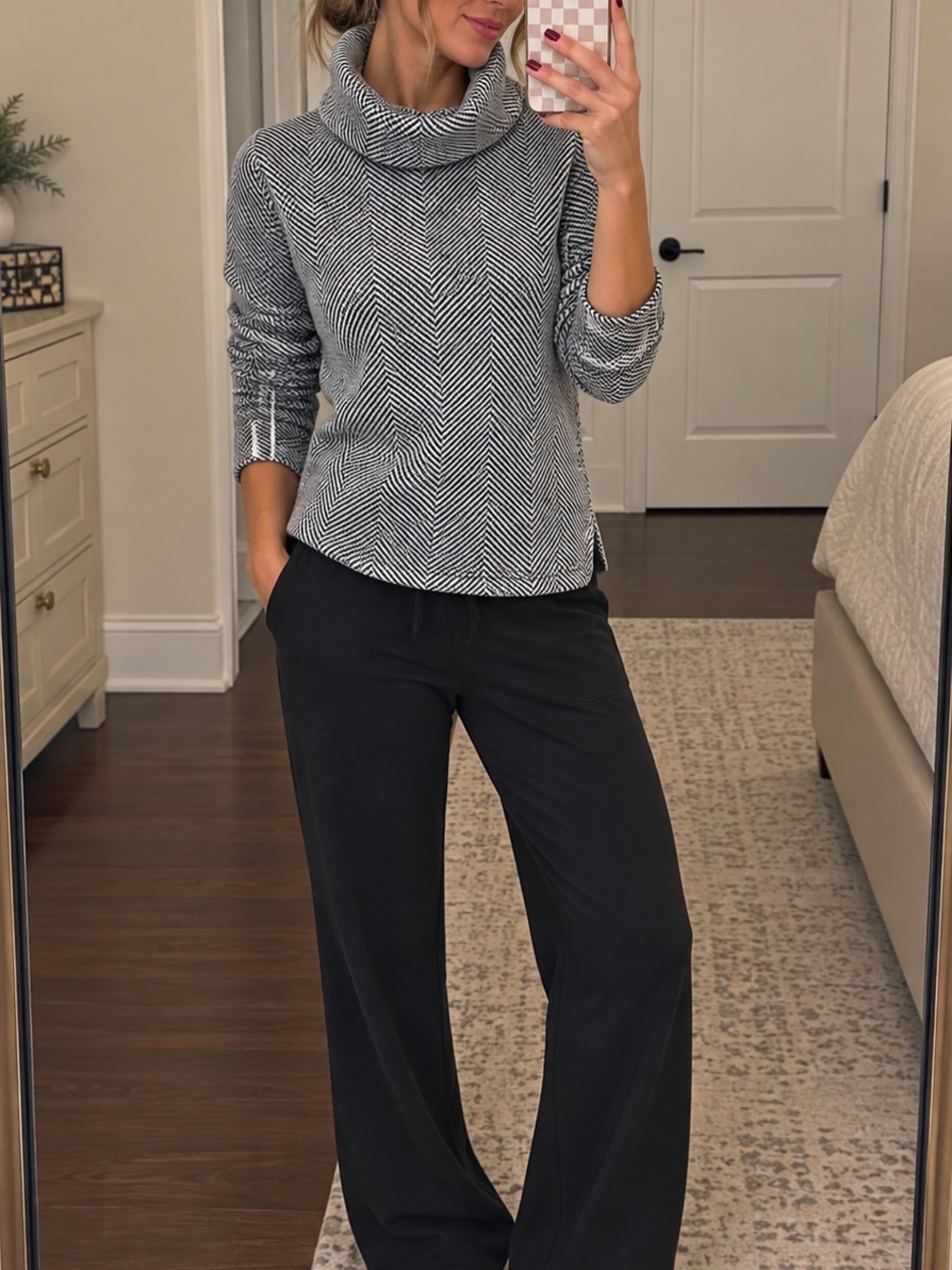 J Crew turtleneck Black Herringbone Print Fleece Lined Comfy Pullover Sweater XS